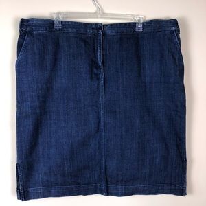 LANDS END Denim Medium/ Dark Wash Skirt Size 24